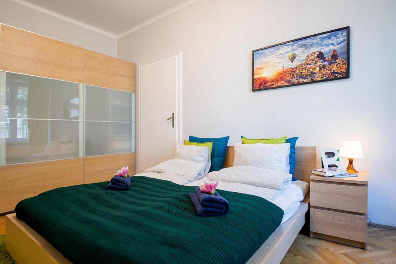 Kings Neighbor. Apartment 600 Meters From Castle Krakow Bagian luar foto
