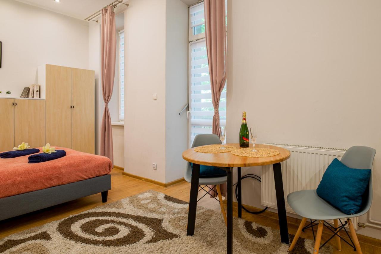 Kings Neighbor. Apartment 600 Meters From Castle Krakow Bagian luar foto