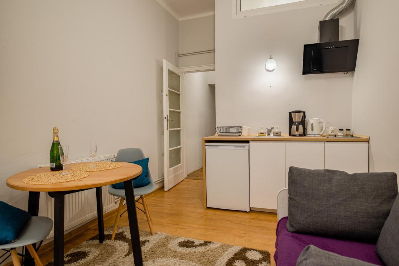 Kings Neighbor. Apartment 600 Meters From Castle Krakow Bagian luar foto